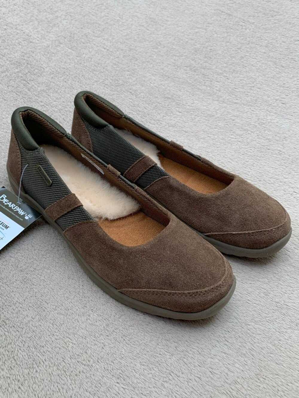BearPaw Mary-Anne Genuine Suede Flats Sz7 NWT